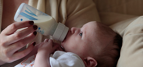 My Junior Kinderwagen Fläschchen geben - Das brauchst Du wirklich | my junior® Kinderwagen